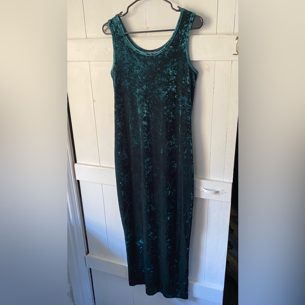 Emerald Green Crushed Velvet Maxi Dress Size M